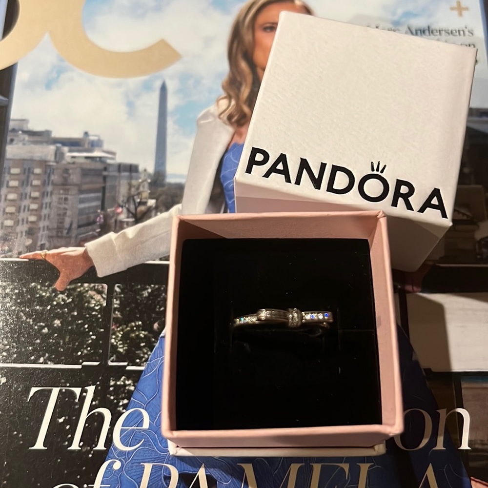 Pandora Ring Size 58 or 8.5 Sterling Silver 95